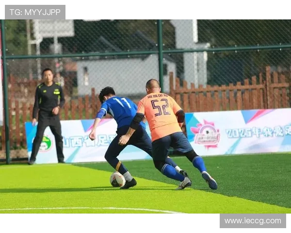 足球比赛中的攻防转换与配合技巧 足球比赛中的攻防转换与配合技巧