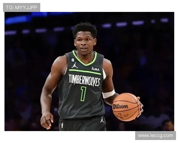 爱德华兹赞康利每场比赛后总是第一个与我沟通解读战术的队友