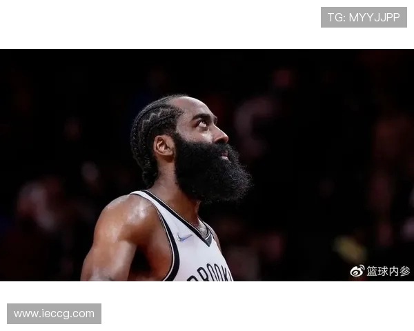 皮尔斯赞哈登从顶尖得分手成功转型为联盟最佳组织者的传奇之路